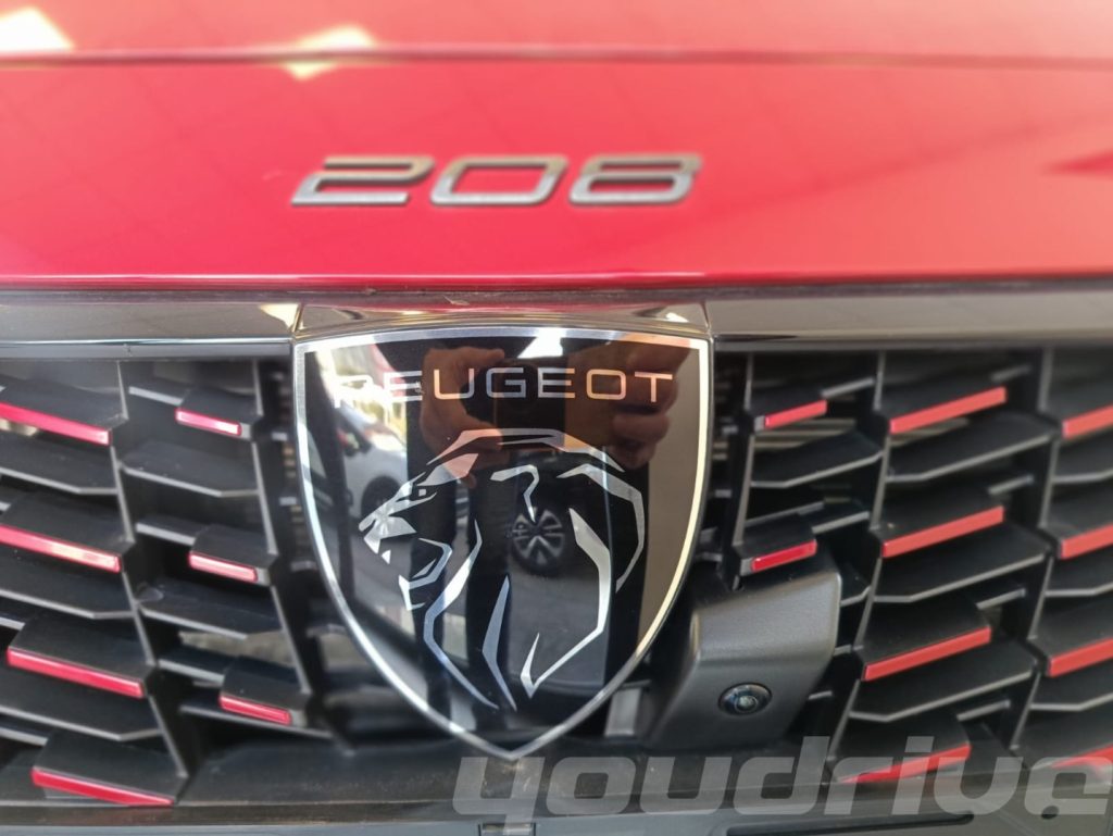 PEUGEOT 208 / PureTech 100 Stop&Start 5 porte Allure KM0 - 19
