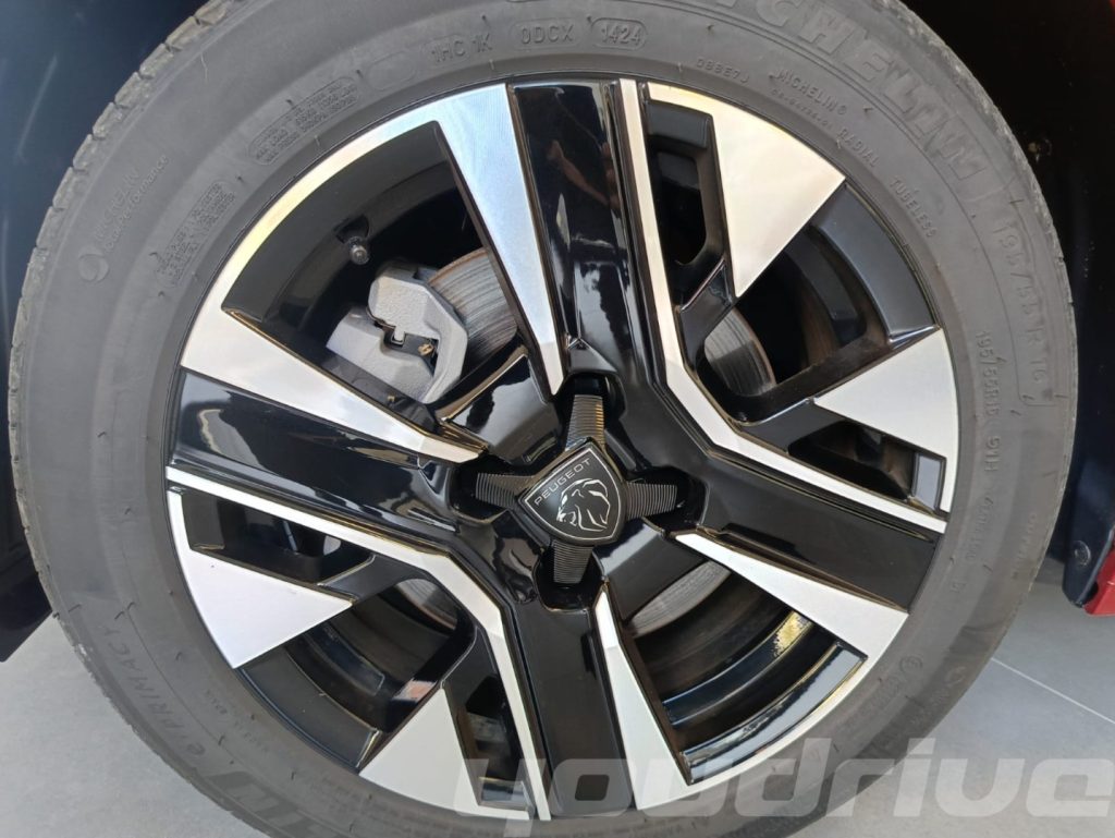 PEUGEOT 208 / PureTech 100 Stop&Start 5 porte Allure KM0 - 13