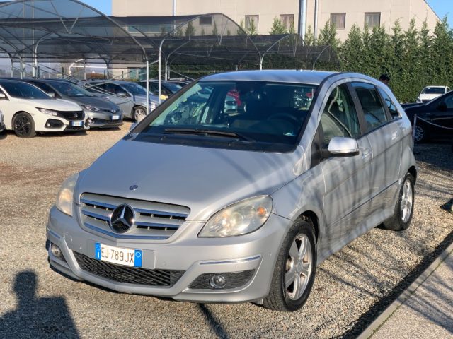 MERCEDES-BENZ B 180 Grigio metallizzato