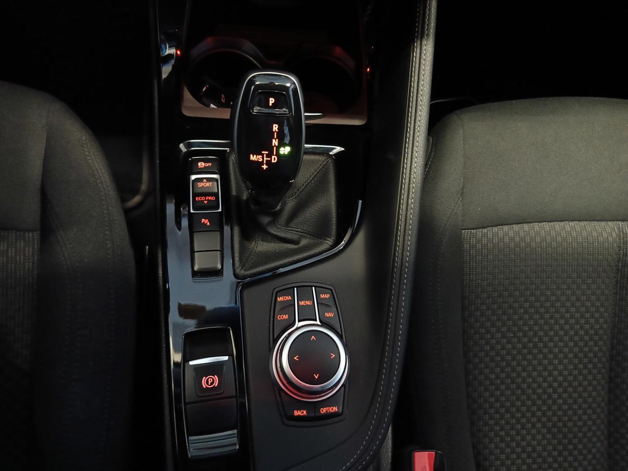 BMW X2 sDrive16d Business-X - 16