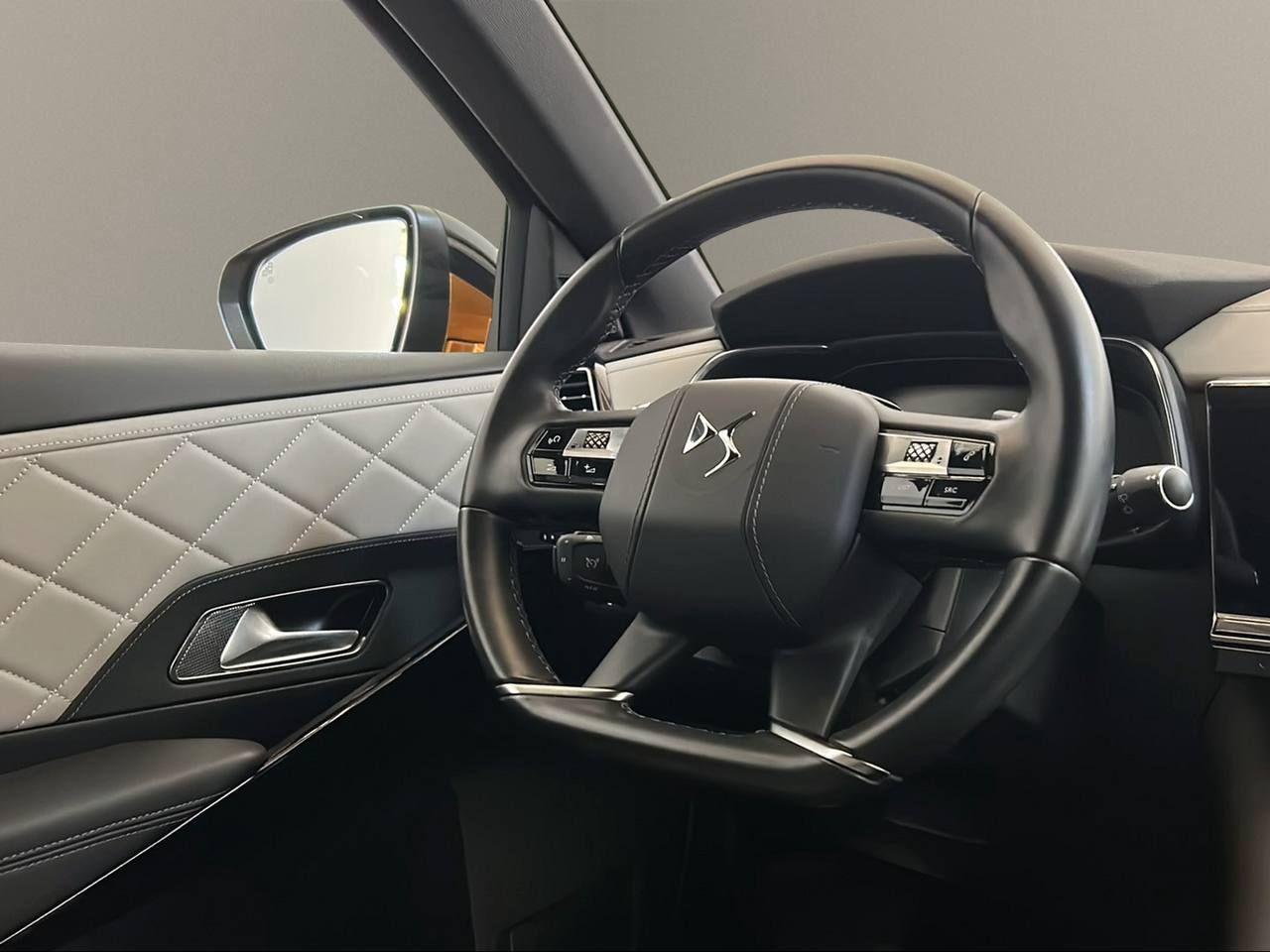 DS AUTOMOBILES DS 7 Crossback E-Tense 4x4 Grand Chic TETTO APRIBILE - 27