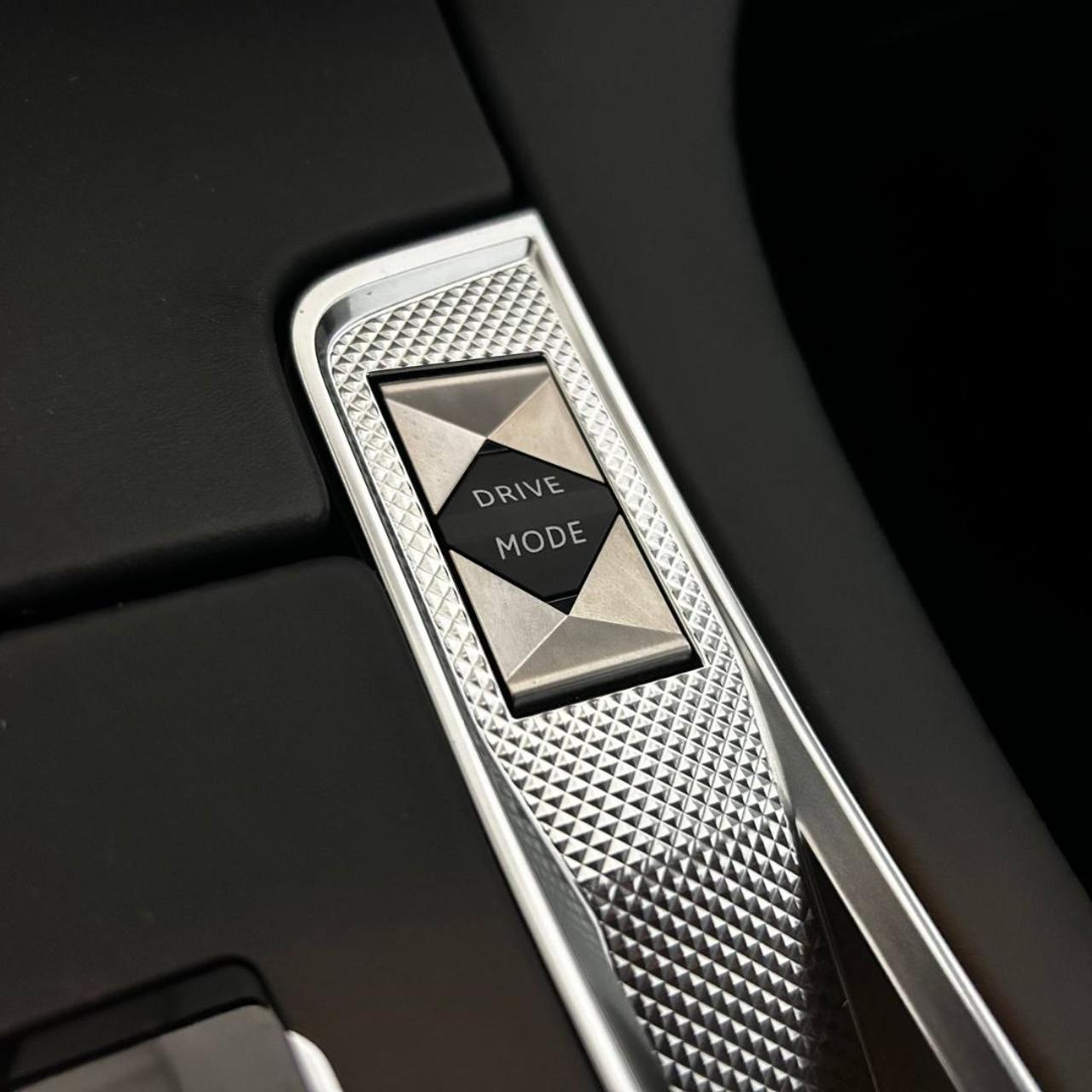 DS AUTOMOBILES DS 7 Crossback E-Tense 4x4 Grand Chic TETTO APRIBILE - 31