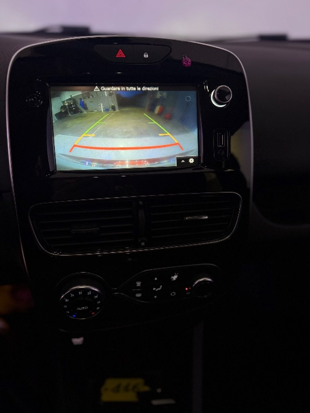 RENAULT Clio TCe 12V 90CV Start&Stop 5 porte Energy Excite - 4