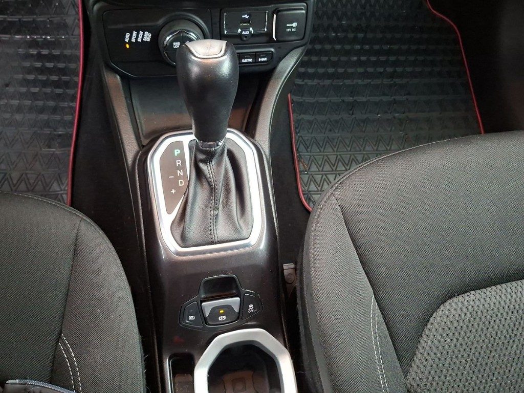 JEEP Renegade 1.3 T4 190CV PHEV 4xe AT6 Longitude - 11