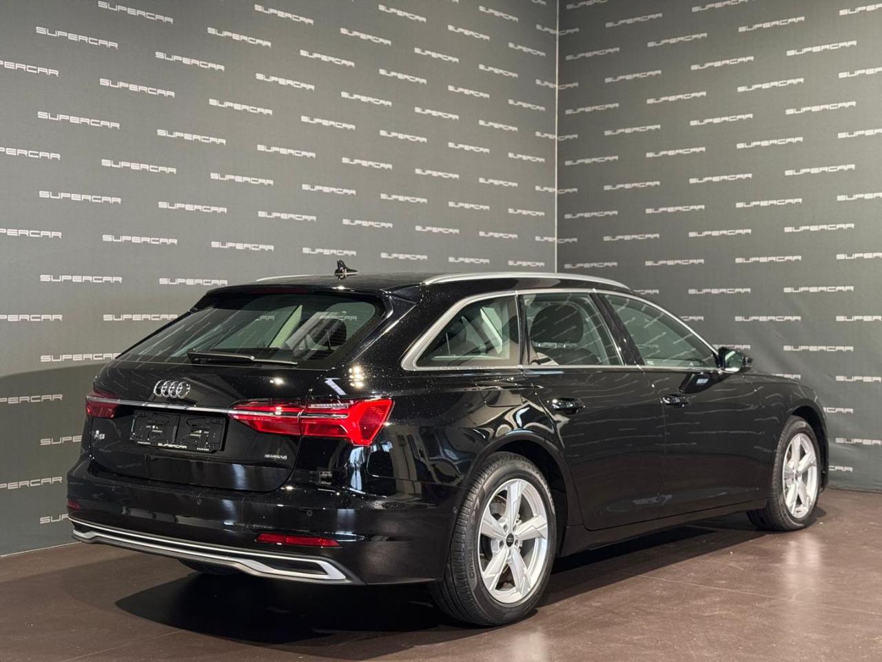 AUDI A6 Avant 40 2.0 TDI quattro ultra S tronic Sport - 3