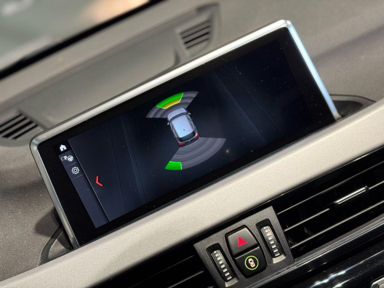 BMW X1 sDrive18d Business Advantage - 16