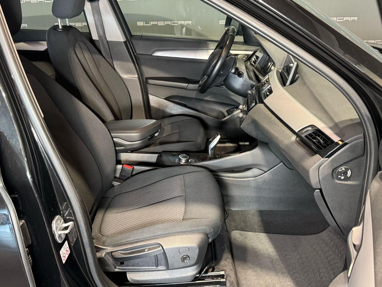 BMW X1 sDrive18d Business Advantage - 12