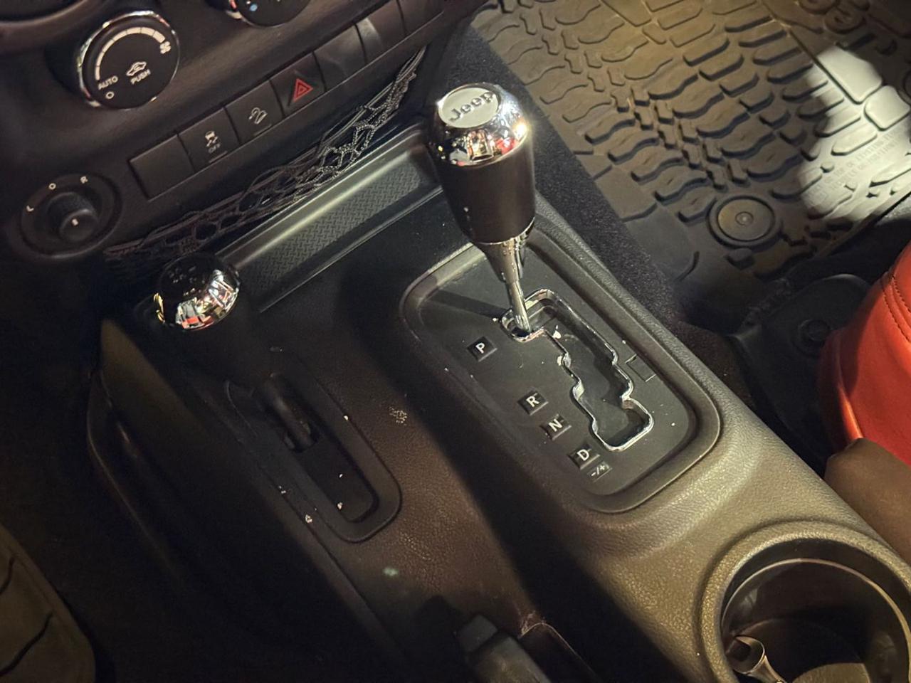 JEEP Wrangler JKU - 17