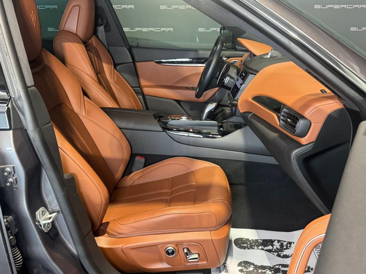 MASERATI Levante MHEV 330 CV AWD GT - 13