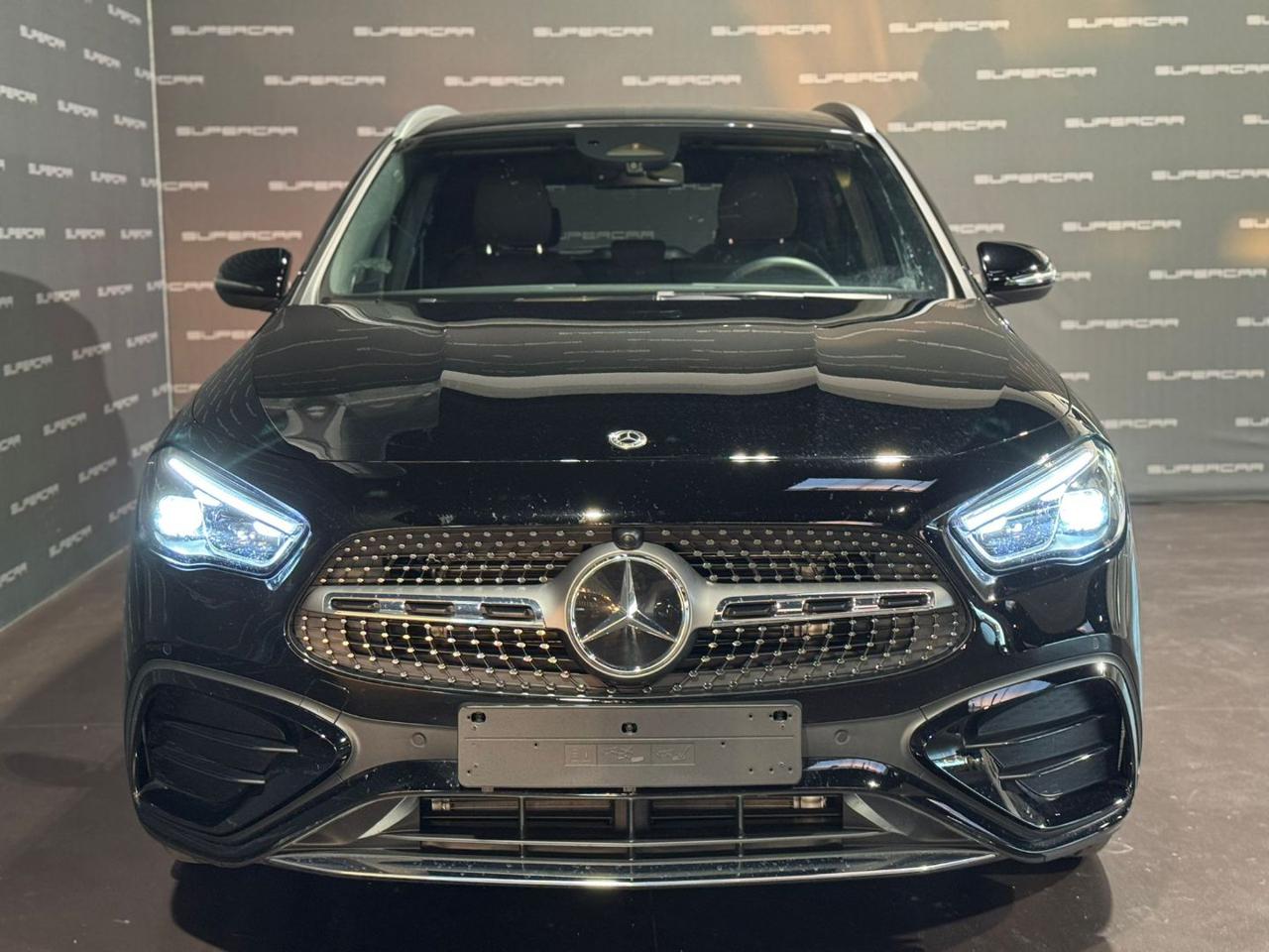 MERCEDES-BENZ GLA 200 d Automatic AMG Line Advanced Plus GANCIO TRAINO - 2