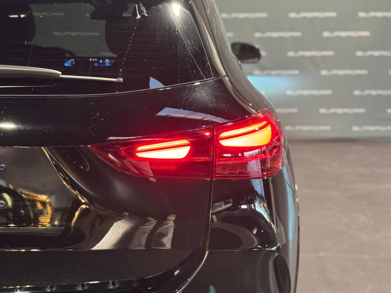 MERCEDES-BENZ GLA 200 d Automatic AMG Line Advanced Plus GANCIO TRAINO - 6