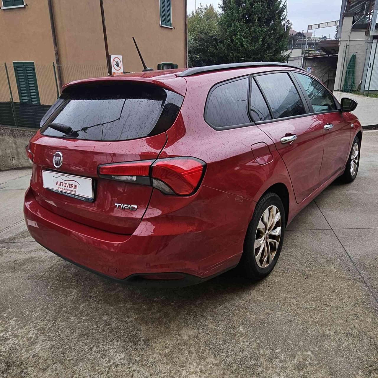FIAT Tipo 1.4 T-Jet 120CV SW Lounge - 5