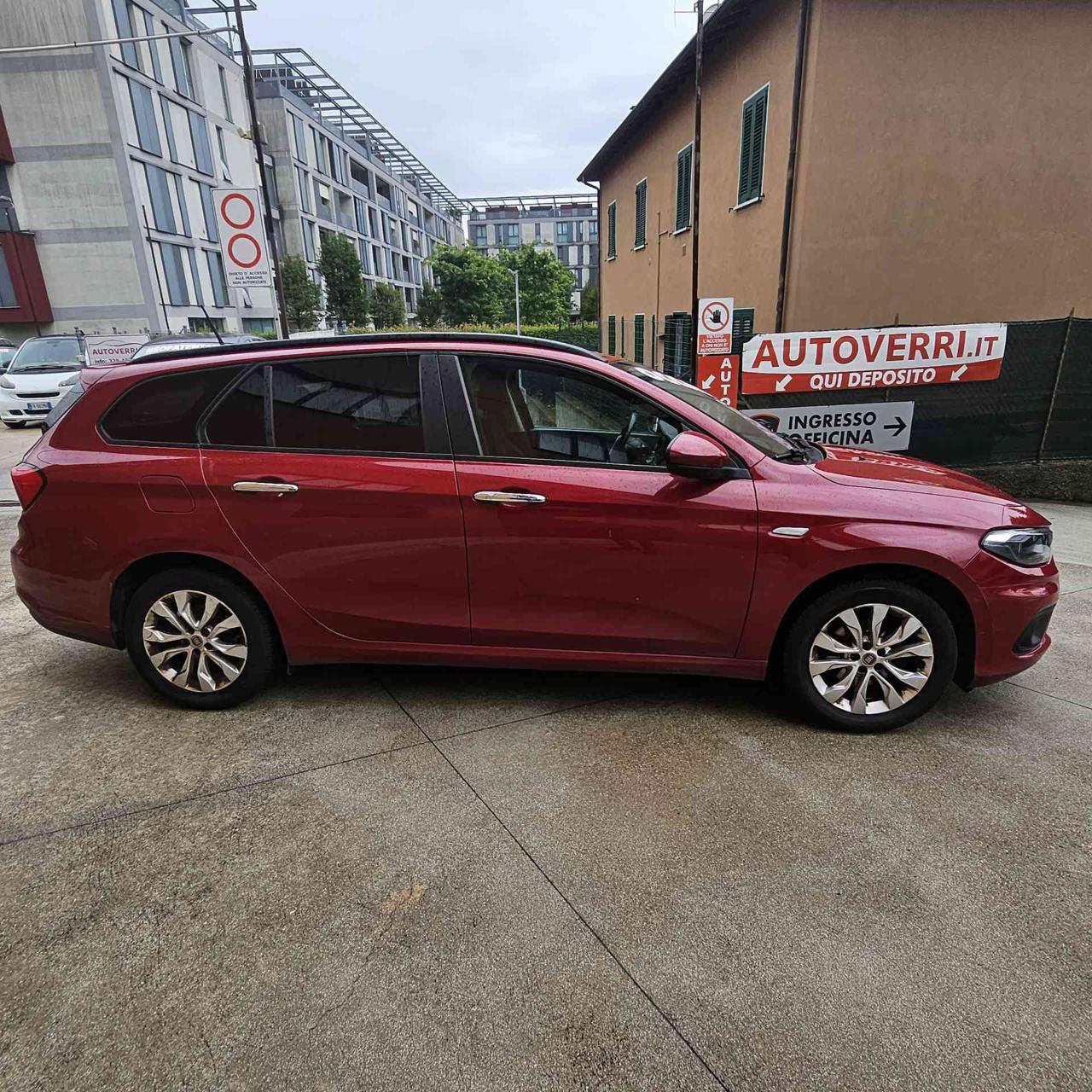 FIAT Tipo 1.4 T-Jet 120CV SW Lounge - 8