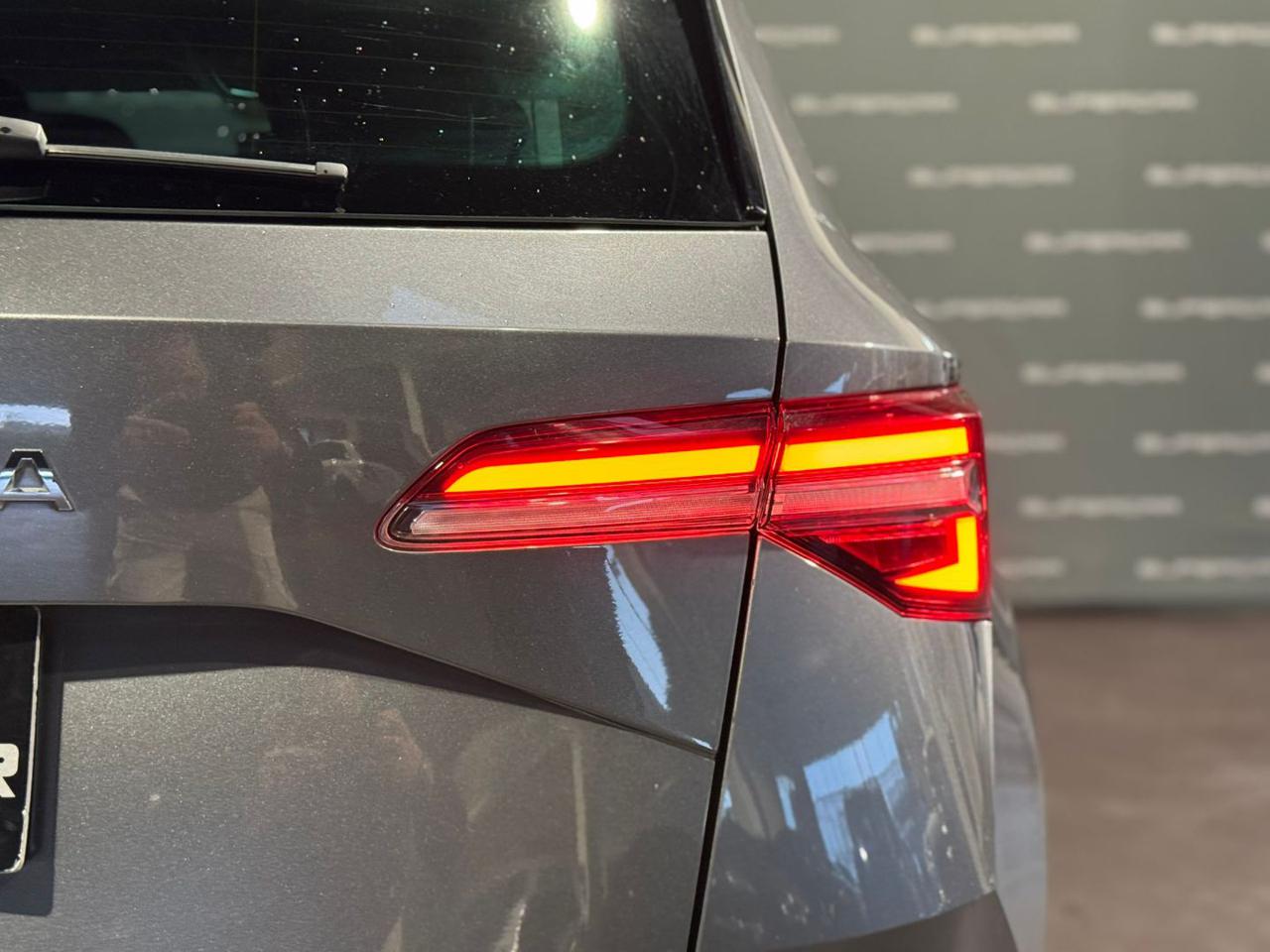 SKODA Karoq 2.0 TDI EVO SCR 115 CV DSG Executive - 6