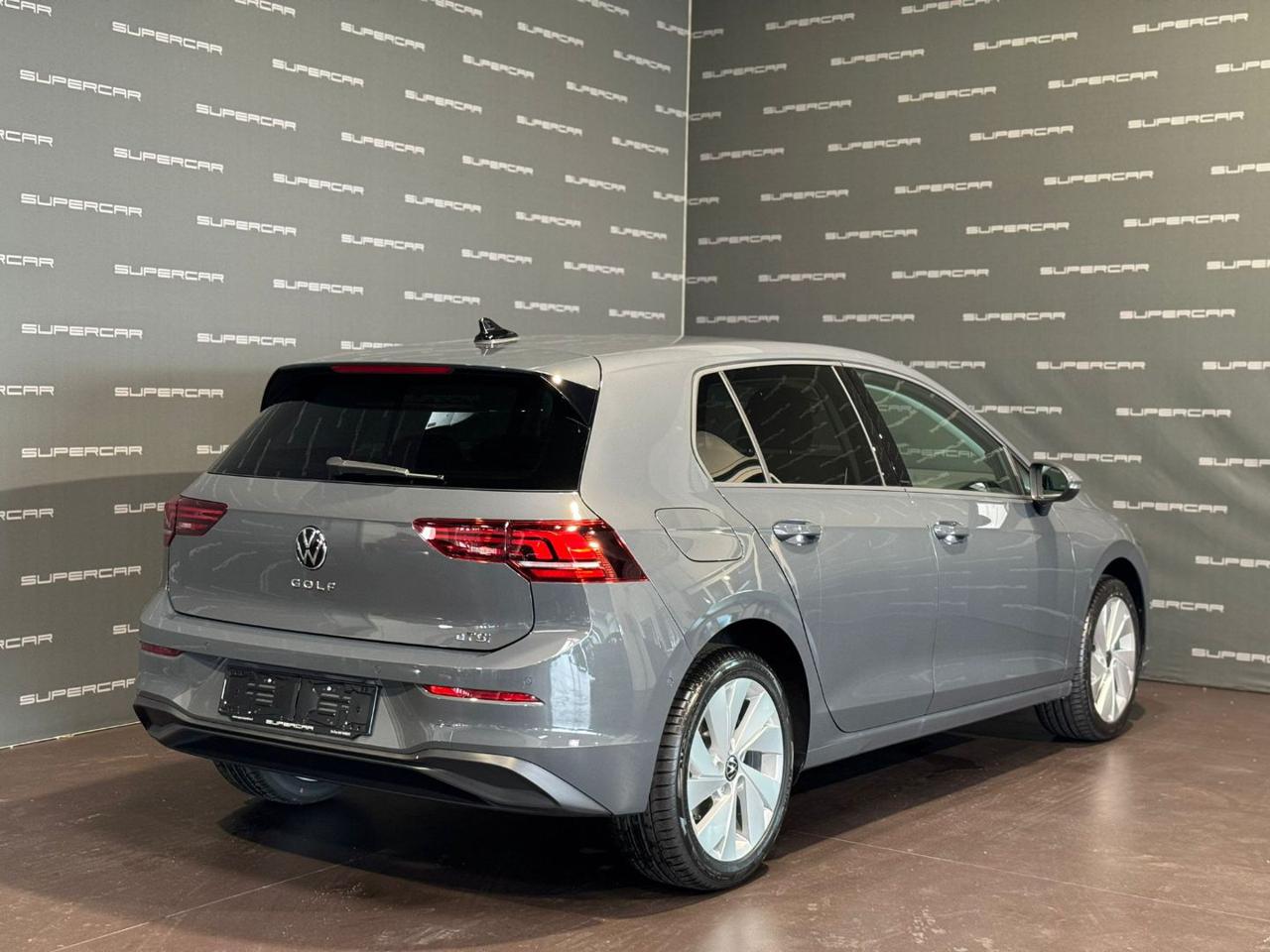 VOLKSWAGEN Golf 1.5 eTSI 115 CV DSG Life - 3