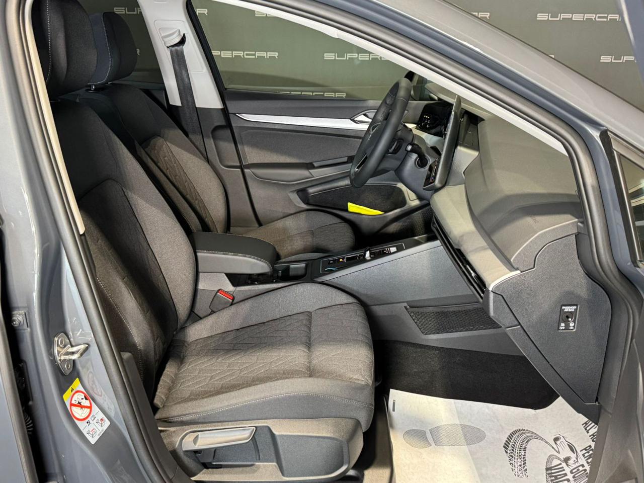 VOLKSWAGEN Golf 1.5 eTSI 115 CV DSG Life - 12