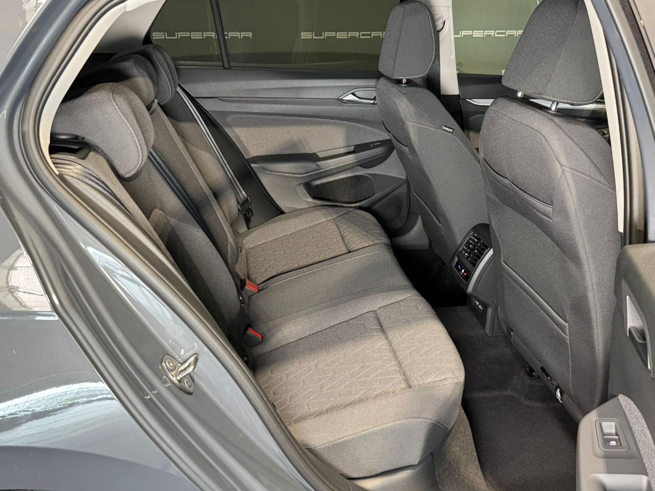 VOLKSWAGEN Golf 1.5 eTSI 115 CV DSG Life - 13