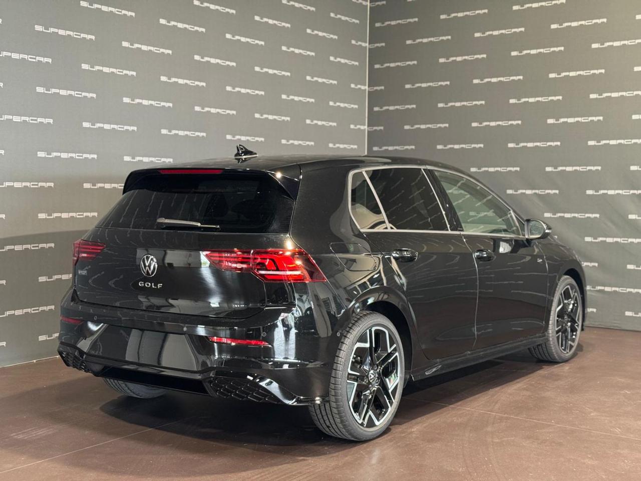 VOLKSWAGEN Golf 2.0 TDI 150 CV DSG SCR R-Line 30 YEARS - 3