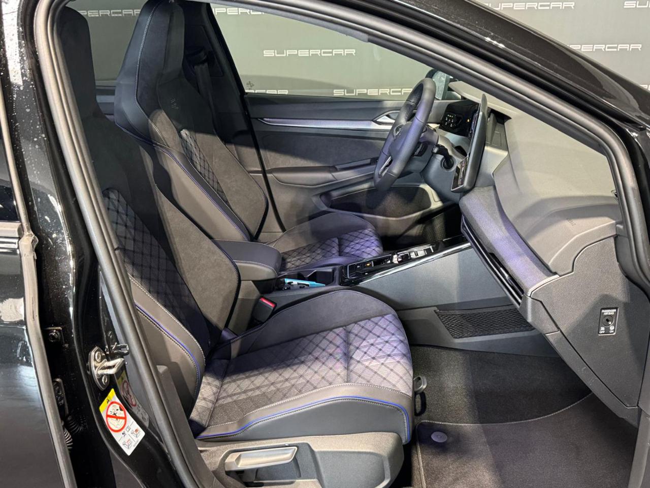 VOLKSWAGEN Golf 2.0 TDI 150 CV DSG SCR R-Line 30 YEARS - 12