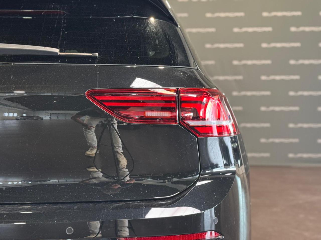 VOLKSWAGEN Golf 2.0 TDI 150 CV DSG SCR R-Line 30 YEARS - 6