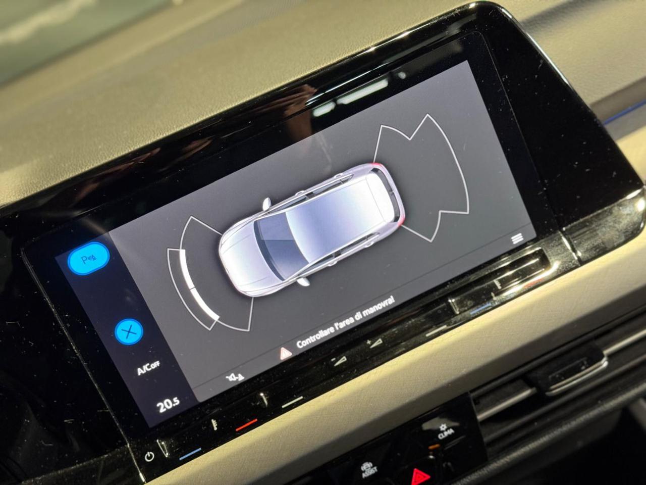 VOLKSWAGEN Golf 2.0 TDI DSG SCR Life - 15