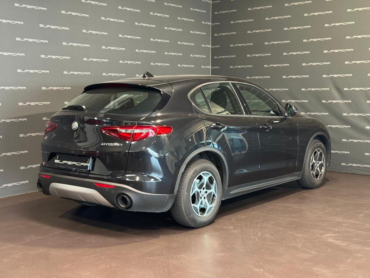 ALFA ROMEO Stelvio 2.2 Turbodiesel 190 CV AT8 Q4 Super Business - 3