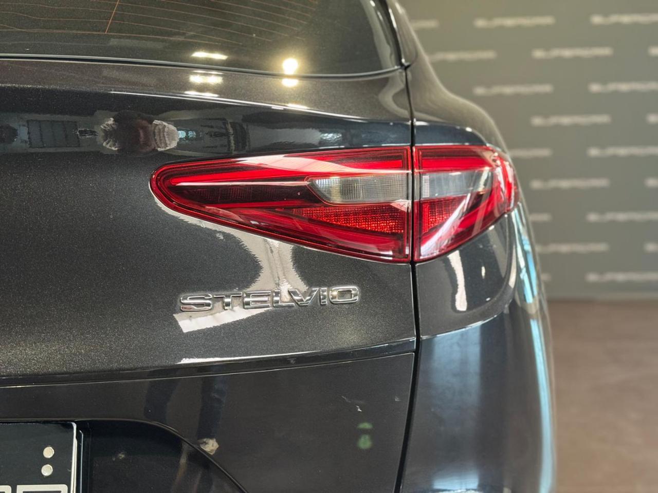 ALFA ROMEO Stelvio 2.2 Turbodiesel 190 CV AT8 Q4 Super Business - 6