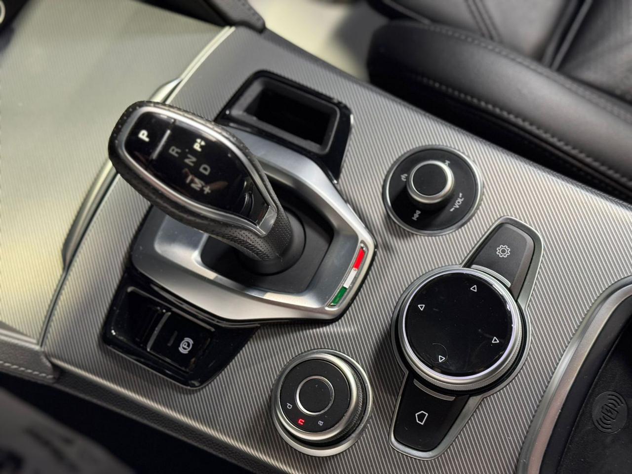 ALFA ROMEO Stelvio 2.2 Turbodiesel 210 CV AT8 Q4 Veloce - 17