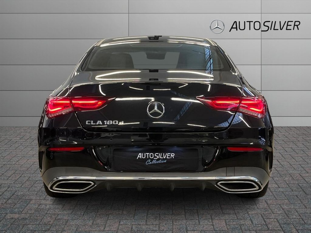 MERCEDES-BENZ CLA 180 d Automatic Premium - 4
