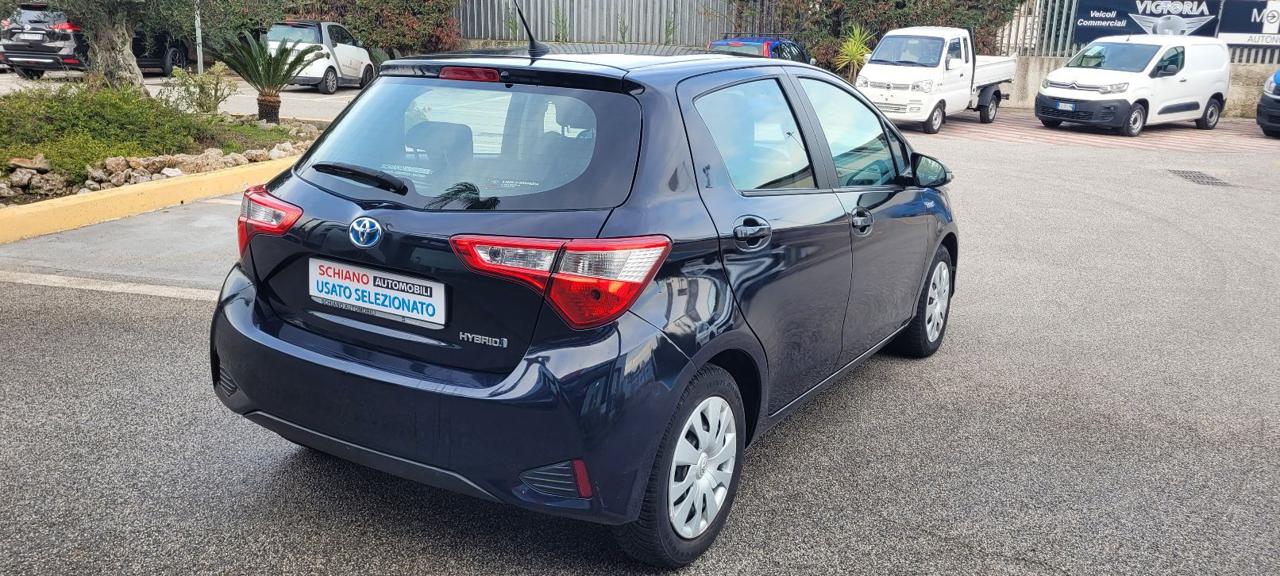 TOYOTA Yaris 1.5 Hybrid 5 porte Cool - 4
