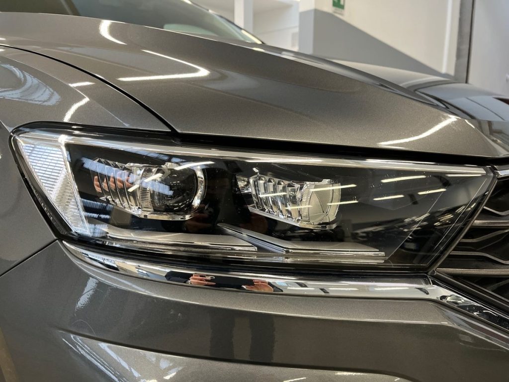 VOLKSWAGEN T-Roc 2.0 TDI SCR Business BlueMotion Technology - 17