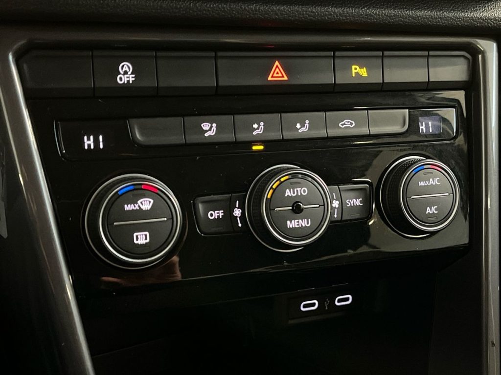 VOLKSWAGEN T-Roc 2.0 TDI SCR Business BlueMotion Technology - 14