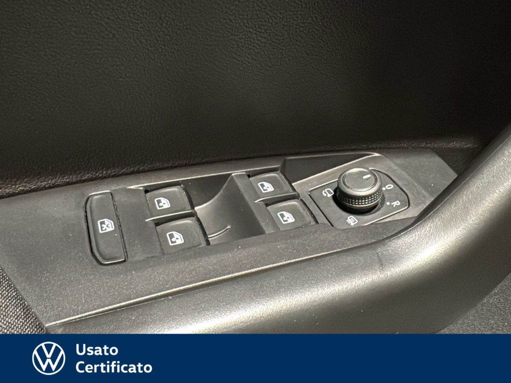 VOLKSWAGEN Taigo 1.0 tsi r-line 110cv - 15