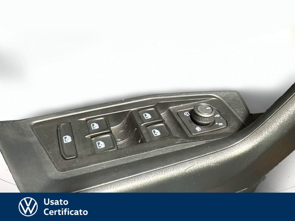 VOLKSWAGEN T-Roc 2.0 tdi life 115cv - 14