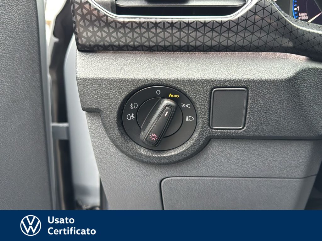 VOLKSWAGEN T-Cross 1.0 tsi advanced 110cv - 13