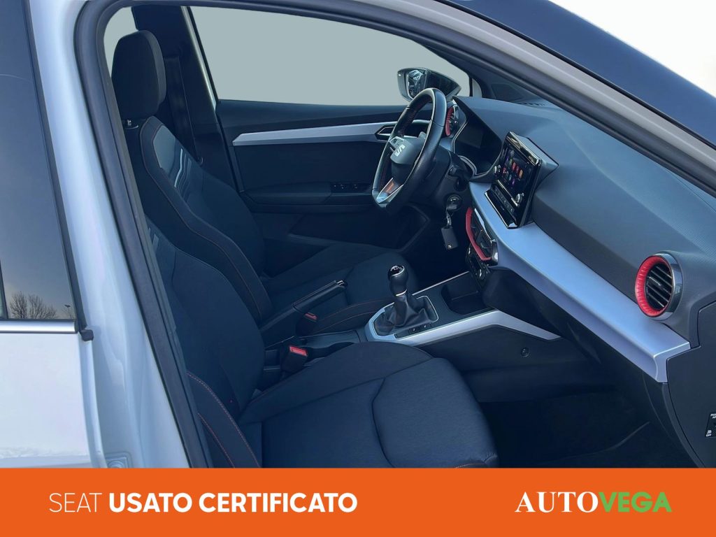 SEAT Arona 1.0 ecotsi fr 95cv - 6