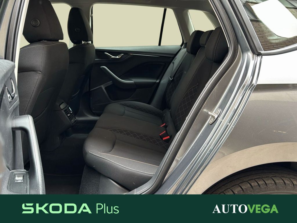 SKODA Kamiq 1.0 tsi ambition 95cv - 10