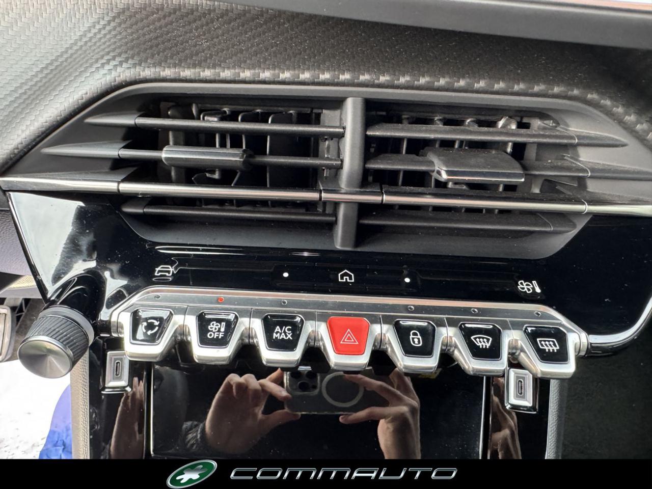 PEUGEOT 2008 PureTech 100 S&S Allure - 17