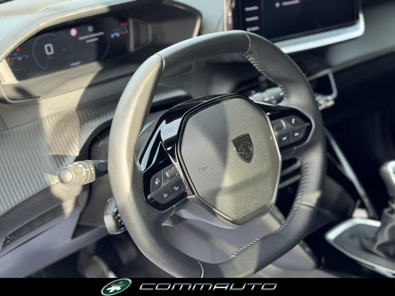 PEUGEOT 2008 PureTech 100 S&S Allure - 12