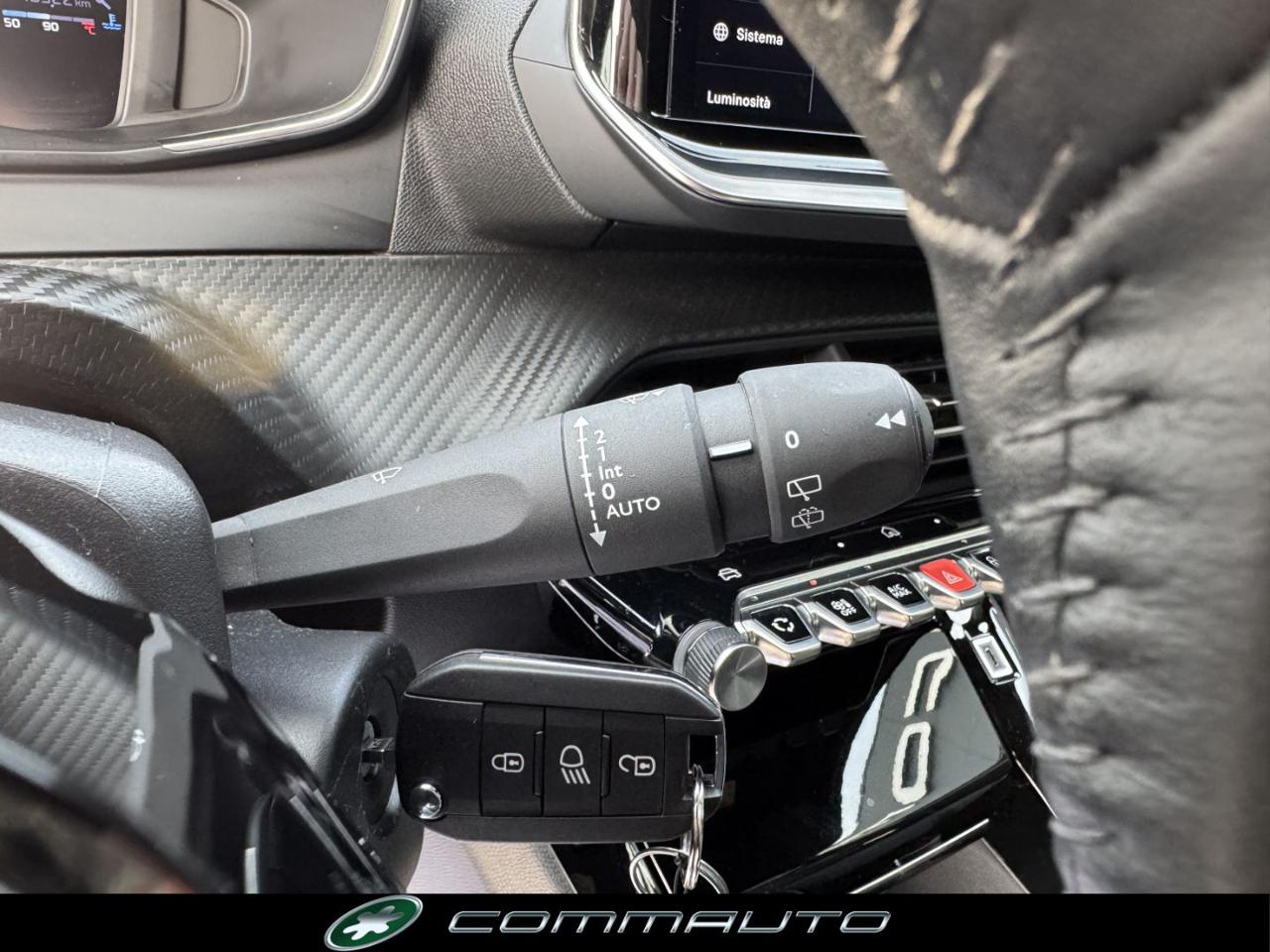 PEUGEOT 2008 PureTech 100 S&S Allure - 15