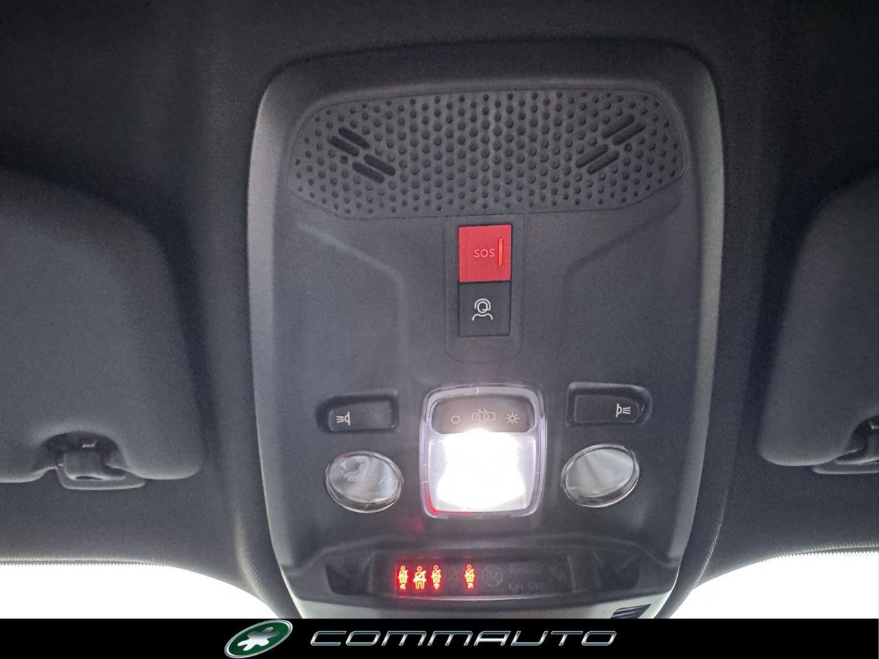 PEUGEOT 2008 PureTech 100 S&S Allure - 24