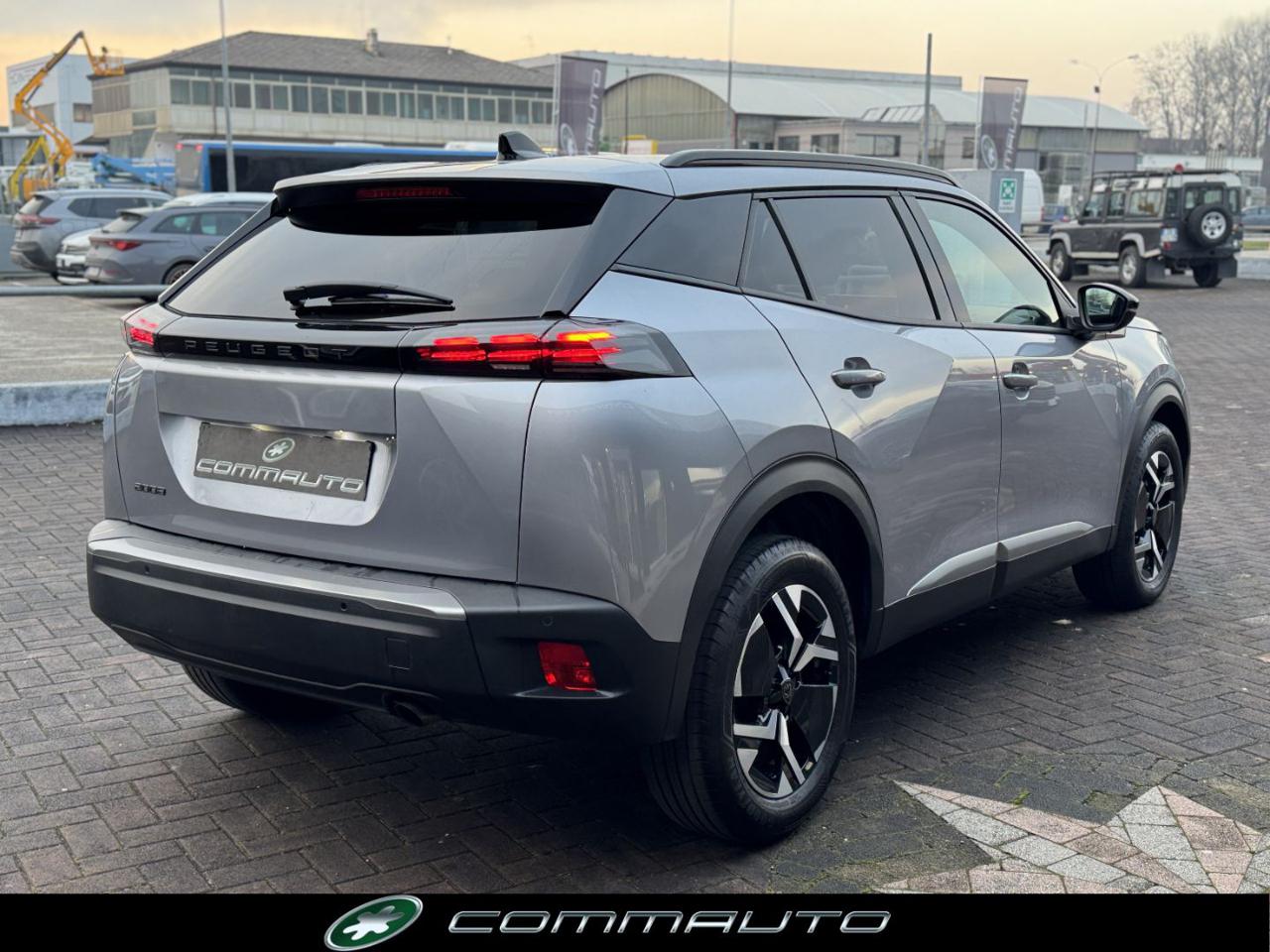 PEUGEOT 2008 PureTech 100 S&S Allure - 4