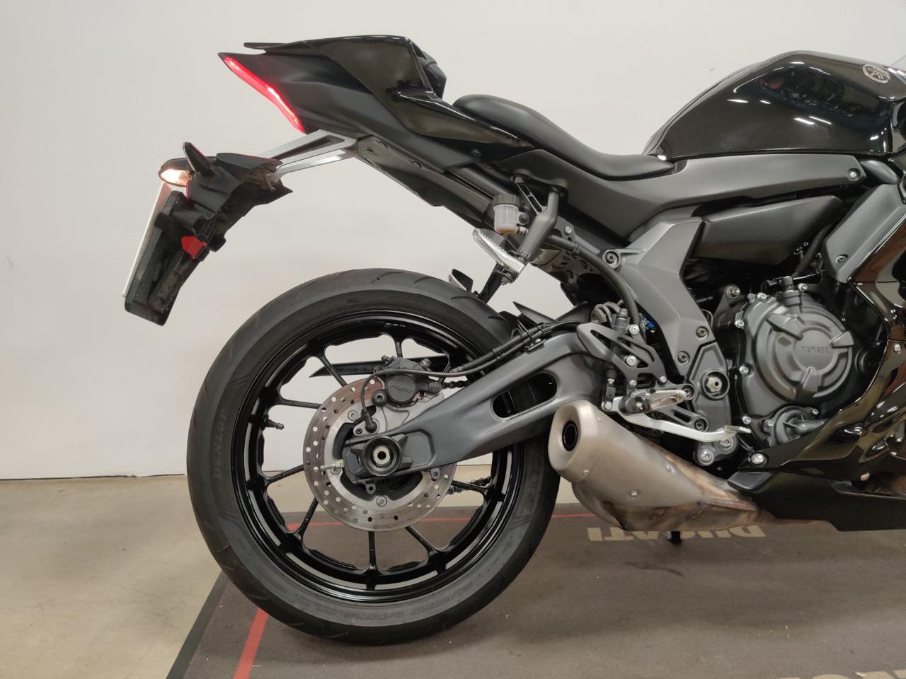 YAMAHA YZF 750 R7 BLACK DEP <35 KW - 7