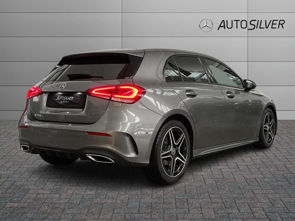 MERCEDES-BENZ A 180 d Automatic Premium - 2