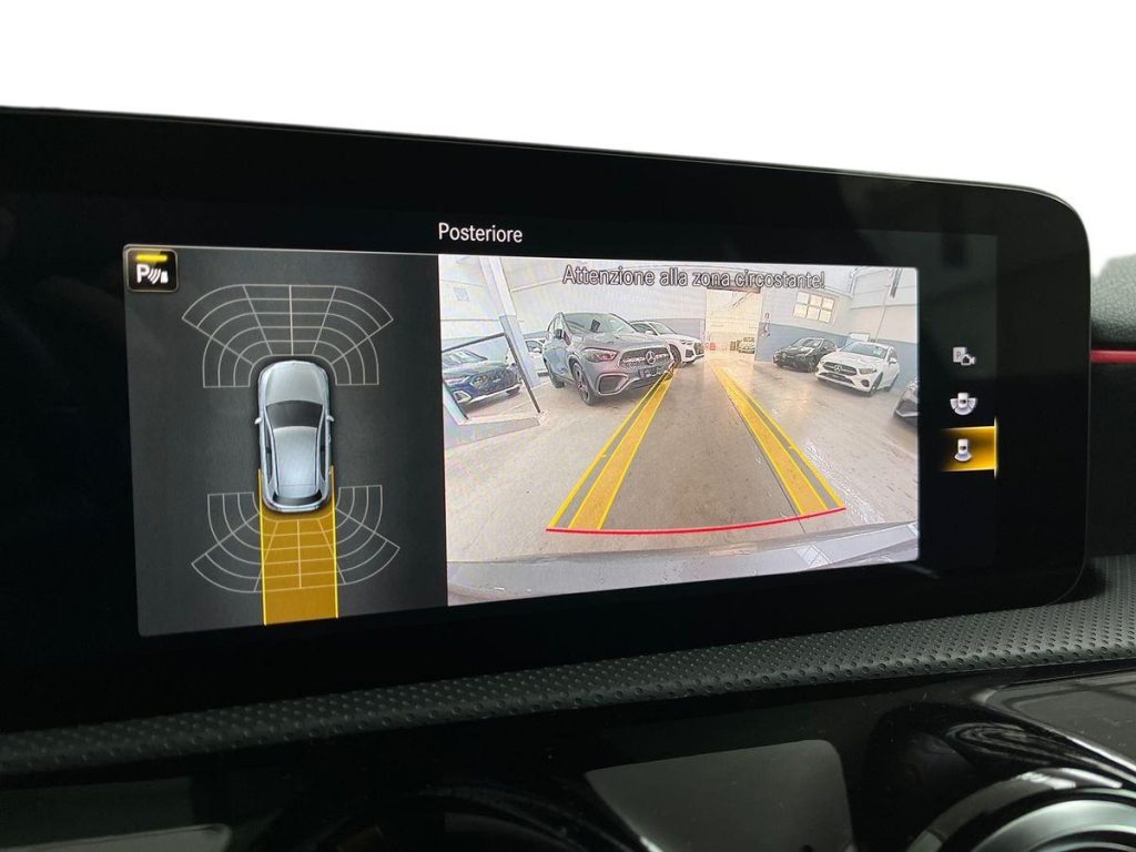 MERCEDES-BENZ A 180 d Automatic Premium - 12