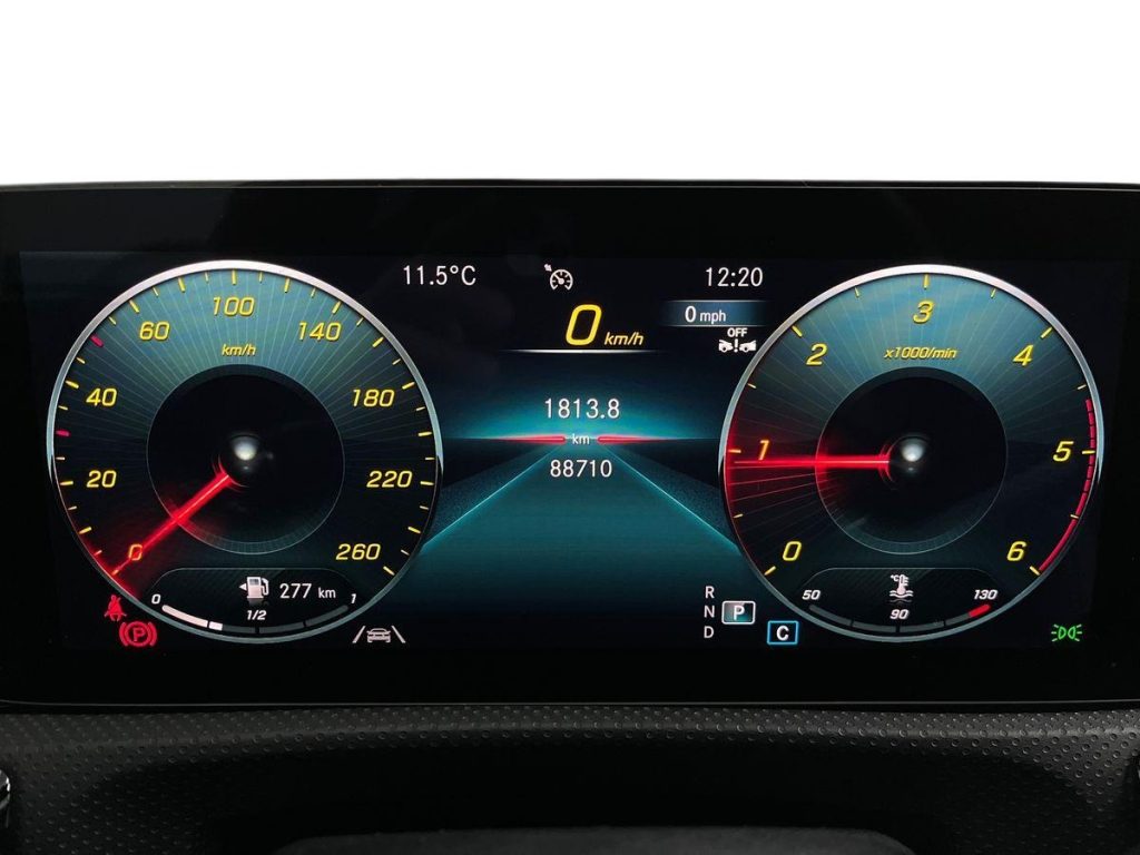 MERCEDES-BENZ A 180 d Automatic Premium - 8