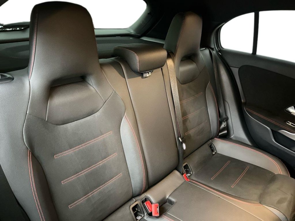 MERCEDES-BENZ A 180 d Automatic Premium - 15