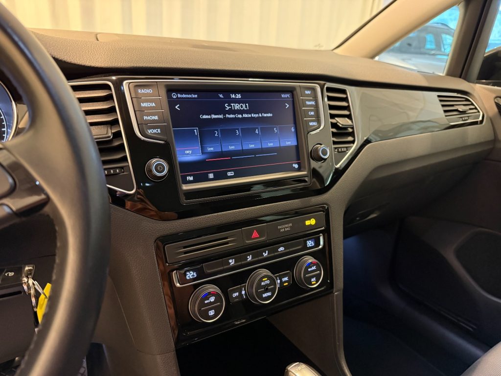 VOLKSWAGEN Golf Sportsvan 2.0 TDI DSG Highline Xenon Discover Pro Bluetooth - 12