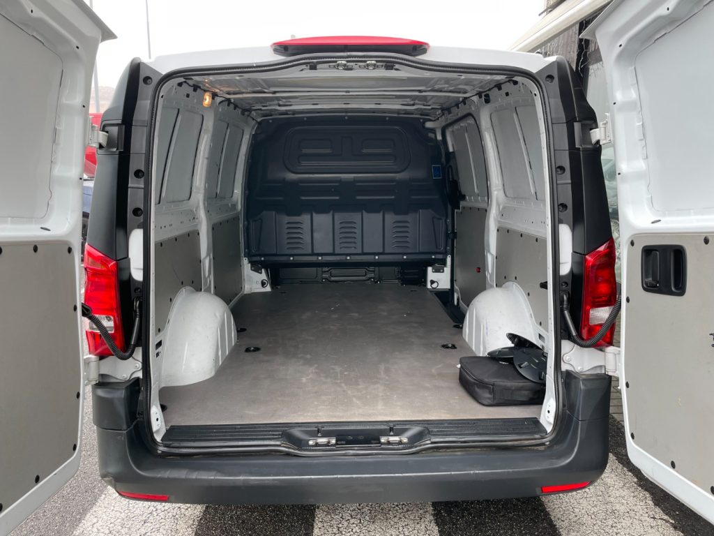 MERCEDES-BENZ eVito 111 FURGONE LONG - IVA DEDUCIBILE - 27