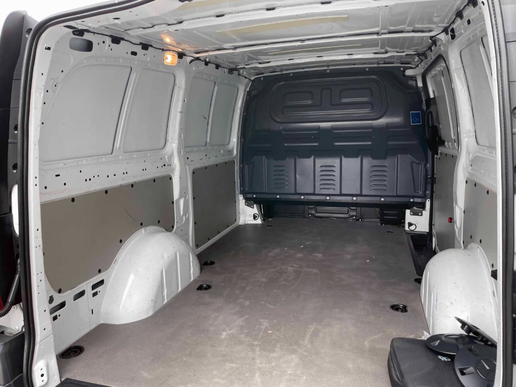 MERCEDES-BENZ eVito 111 FURGONE LONG - IVA DEDUCIBILE - 28